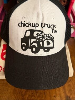 Chickup Truck Black with white front Logo Trucker Hat with snap back - NWT 🖤🛻🐥🤍